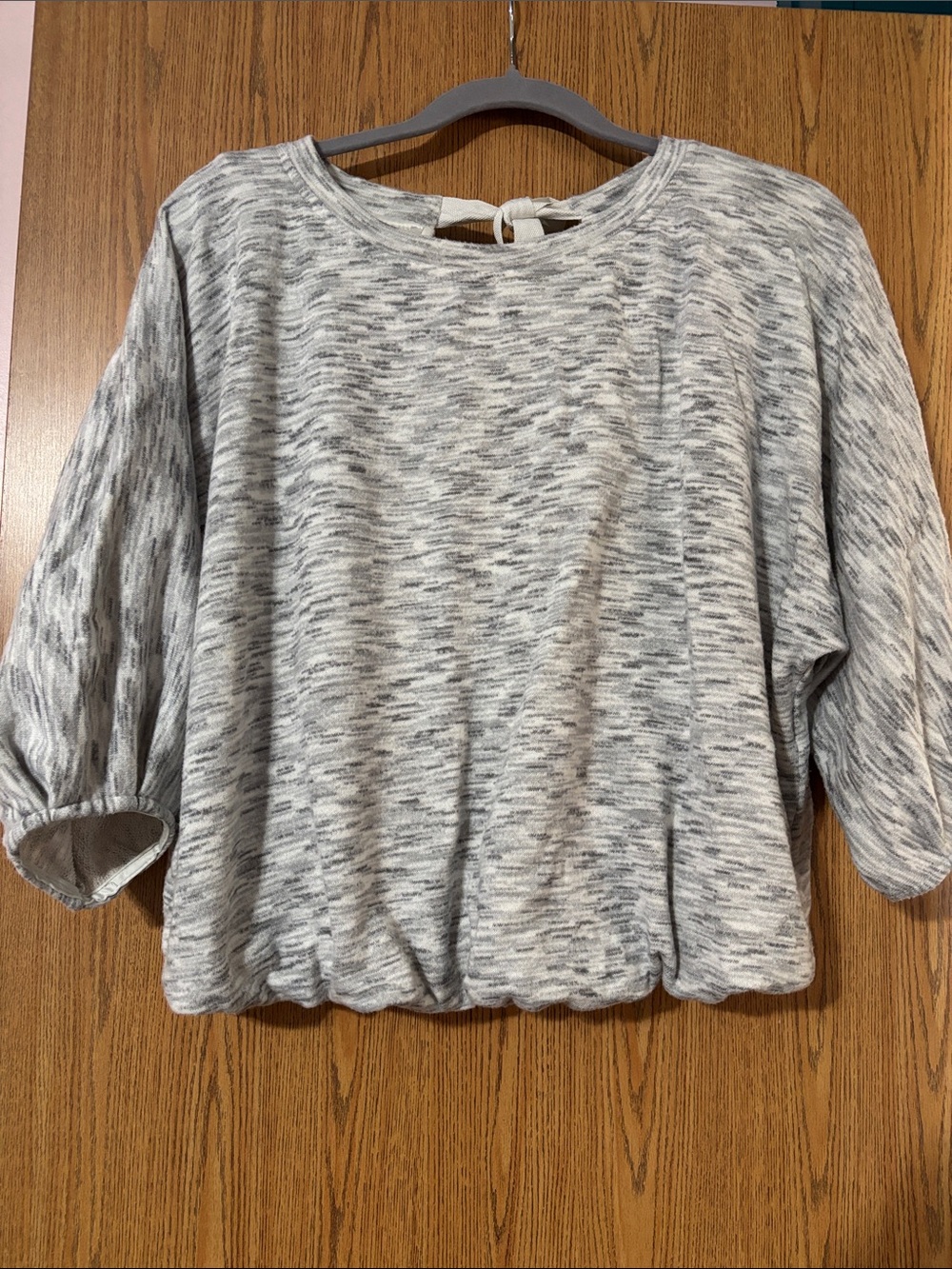 American Vintage Heathered Light Gray Puff Sleeve Pullover